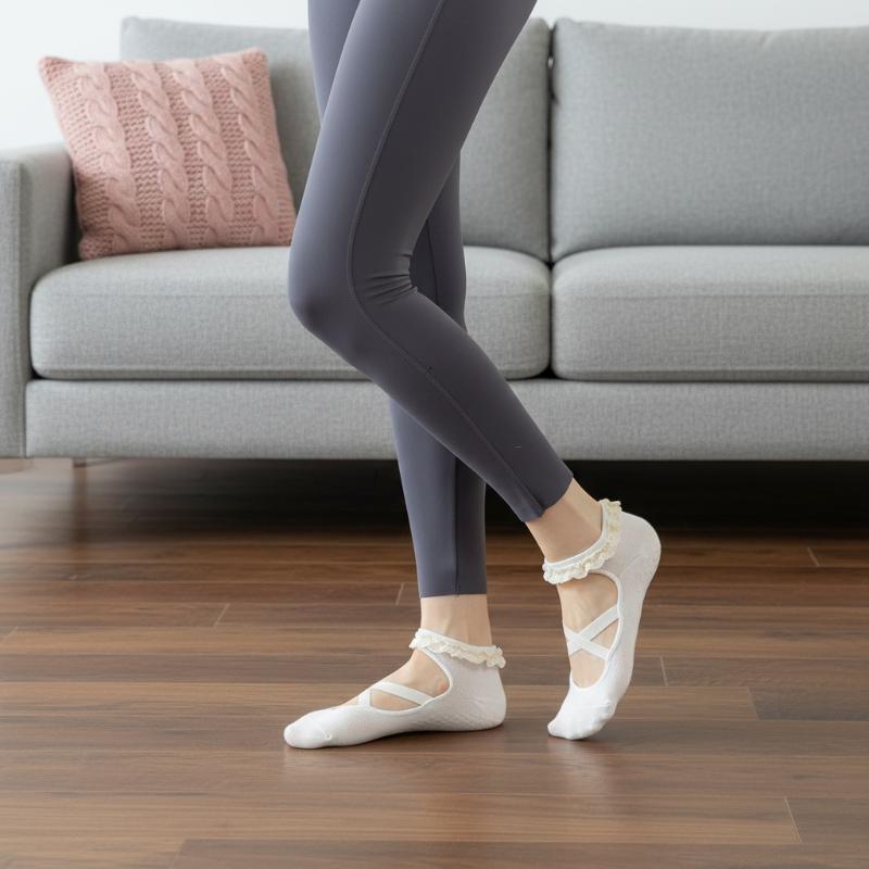 Pilates & Yoga Elastic Band - 1 Çift Sevimli Dantelli Pilates Çorabı